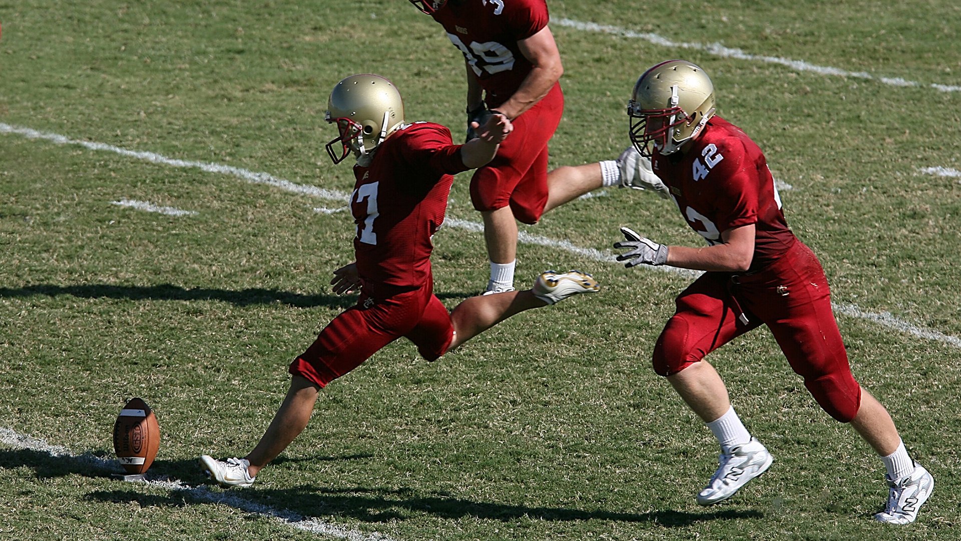九游电脑版-南非羚羊队的打法：强硬防守与快速反击双管齐下，敌人难以招架