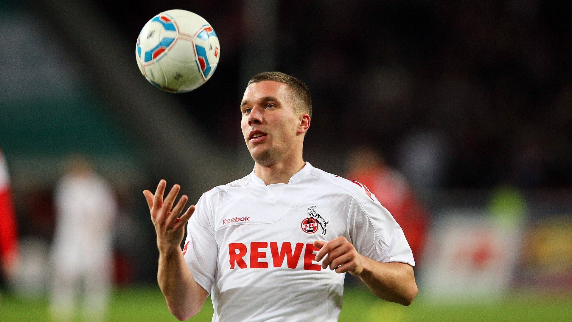 九游网页版官网-马克·阿特金森：帮助南非队不断攻入对方禁区，稳定球队进攻，马丁阿特金森 曼联